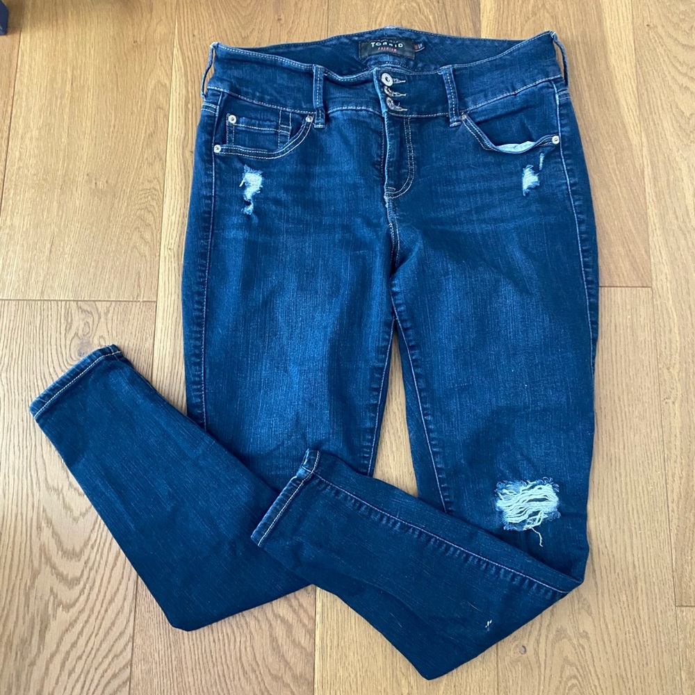 Dark Wash Skinny Jeans